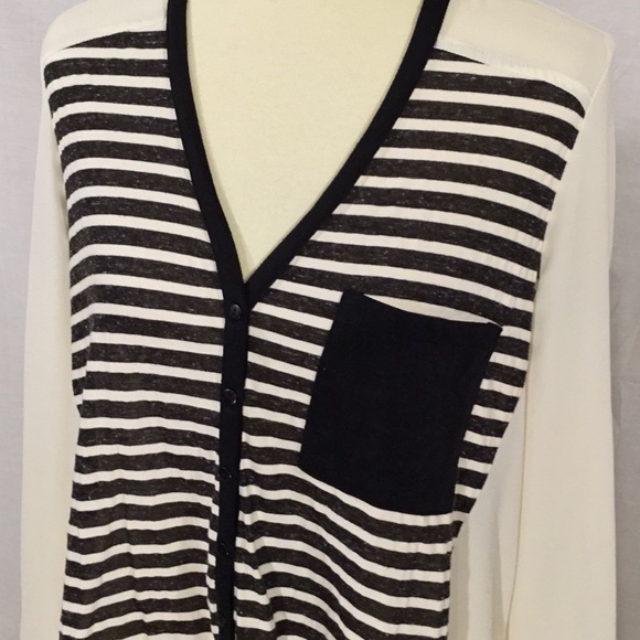 HOMMAGE ASYMMETRICAL HEM LONG SLEEVE STRIPE BLOUSE - Picture 4 of 6